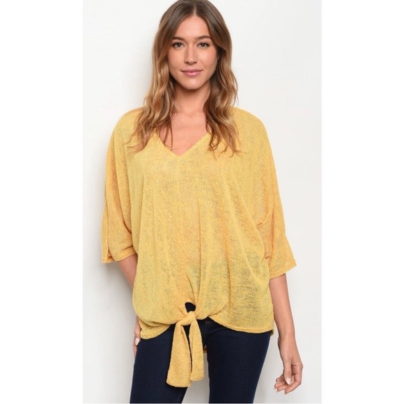 Oversized button tie top - Picture 2 of 3